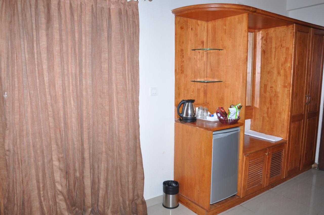 Dass Suites,Domlur Bangalore Buitenkant foto