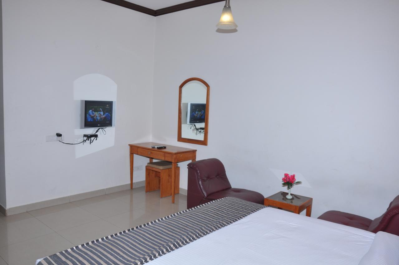 Dass Suites,Domlur Bangalore Buitenkant foto